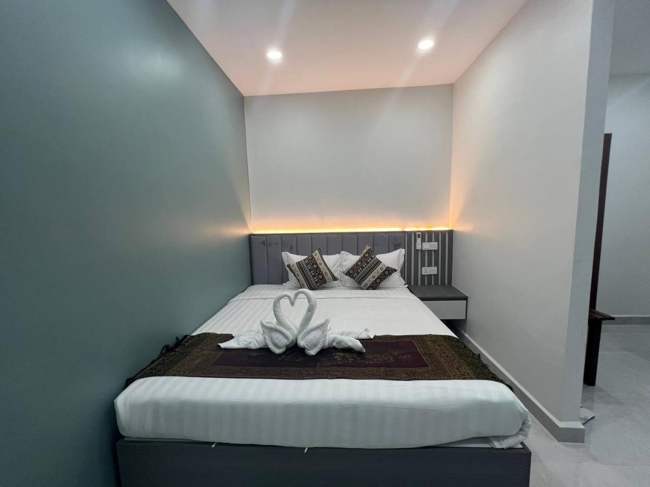 C-Hotel Sihanoukville Exterior photo