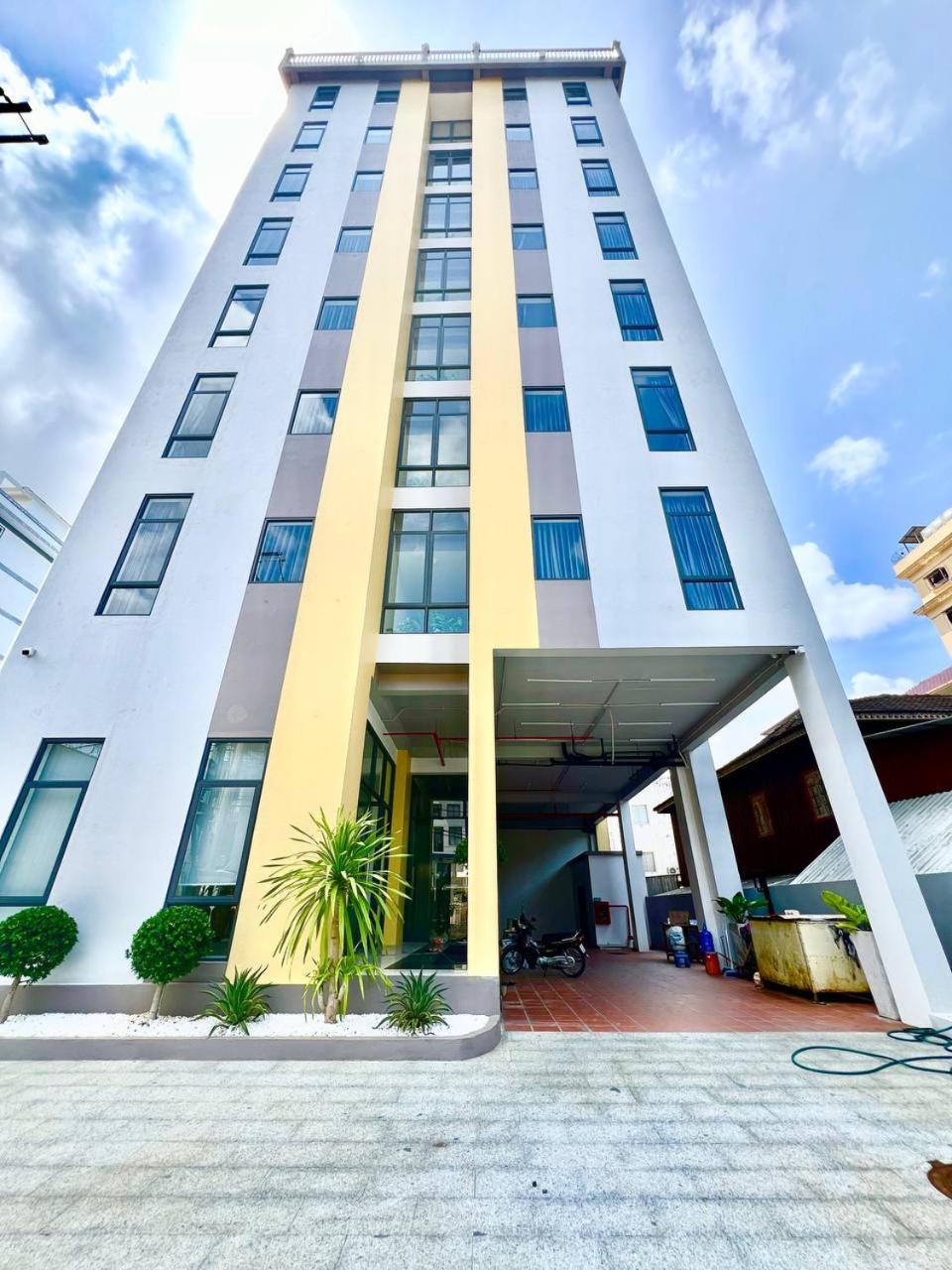 C-Hotel Sihanoukville Exterior photo